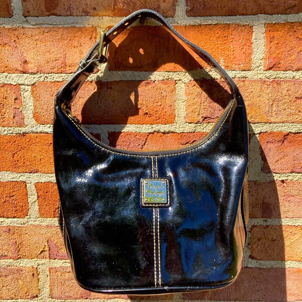 COPY - Vintage Dooney Bourke patent leather shoulder bag black